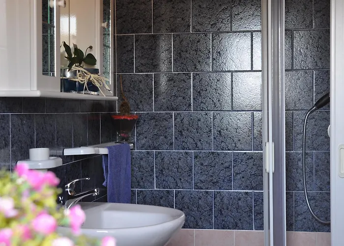 Alojamento de Acomodação e Pequeno-almoço Lidia